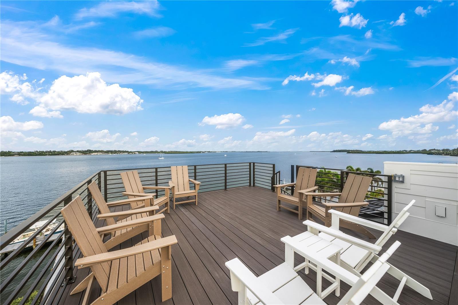 CORTEZ BEACH - Residential