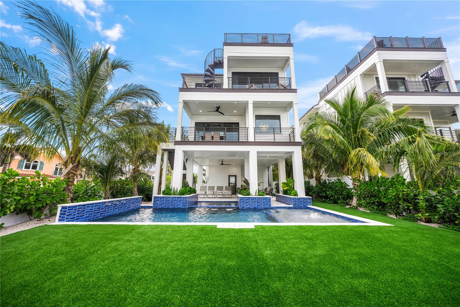 CORTEZ BEACH - Residential