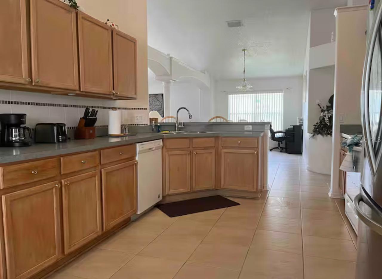 EAGLE POINTE - Residential Lease
