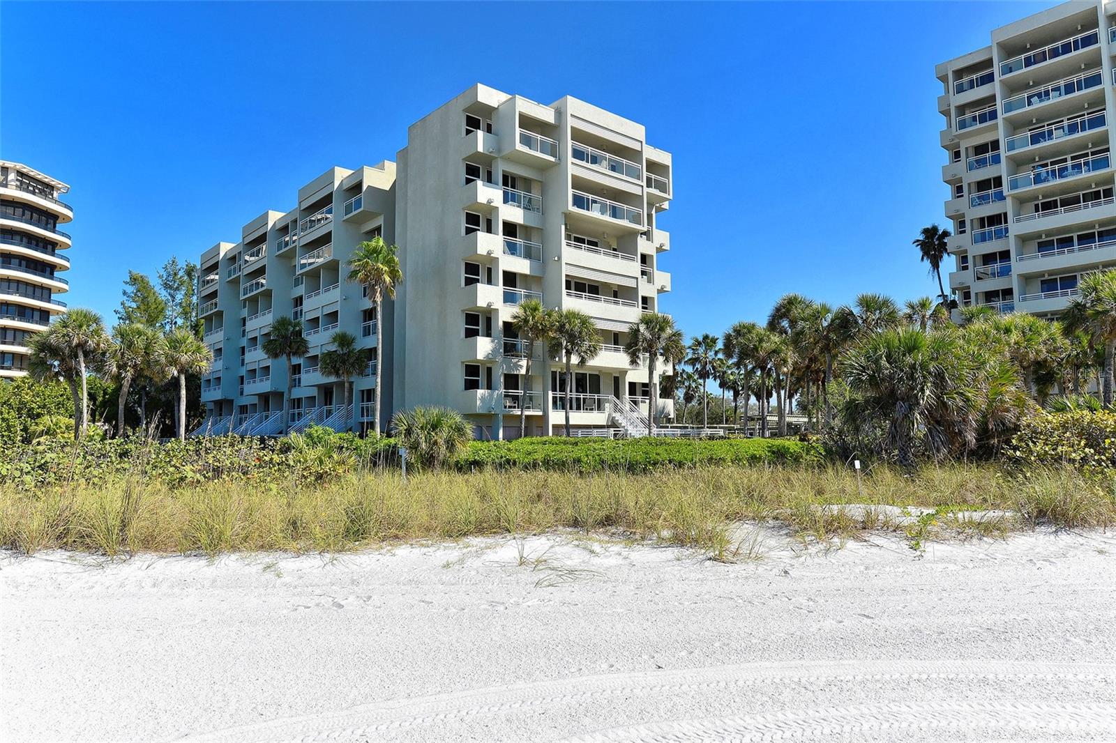 INN ON THE BEACH PH II - Residential