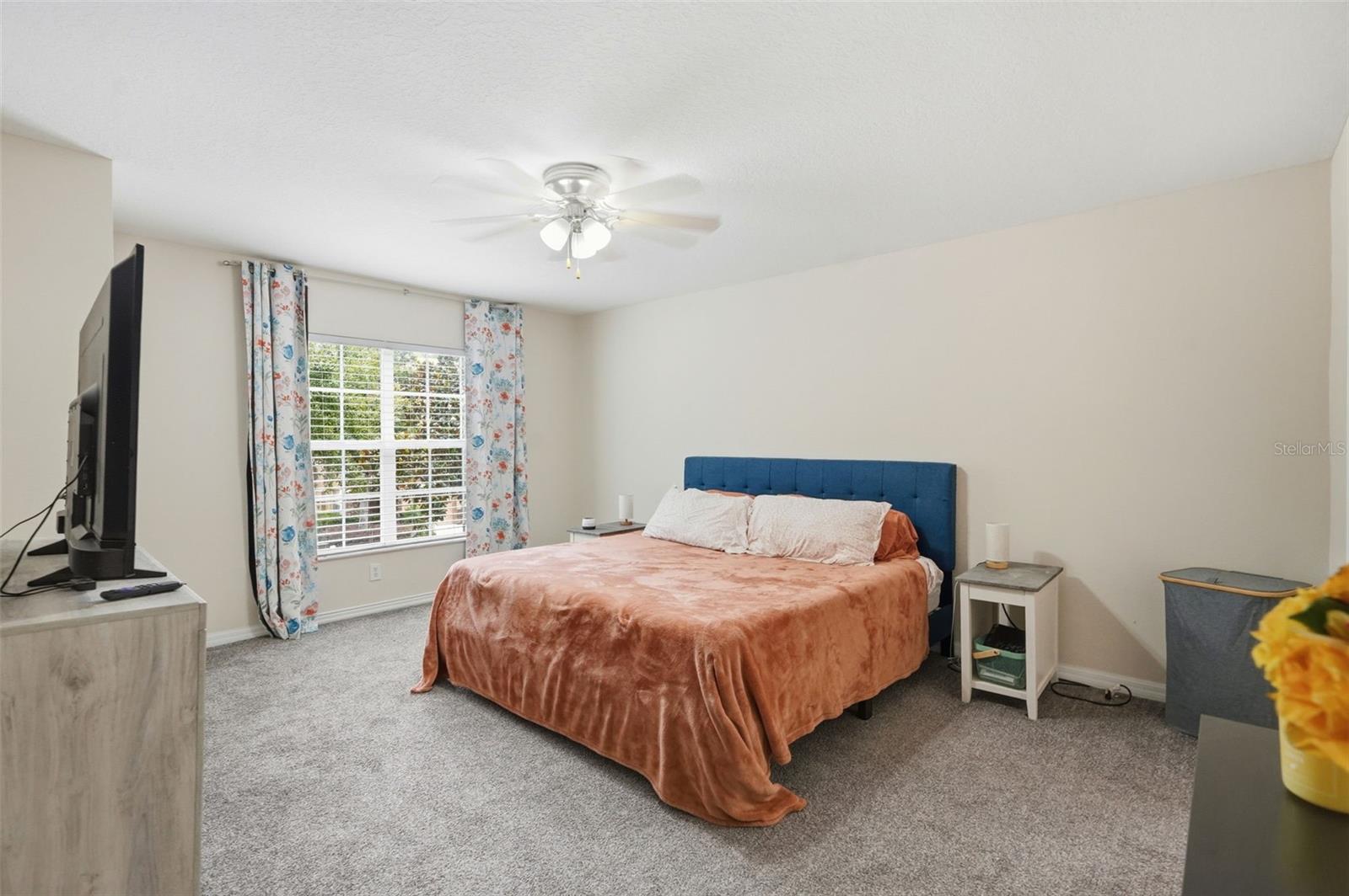 VENTANA TWNHMS AT WATERS EDGE - Residential