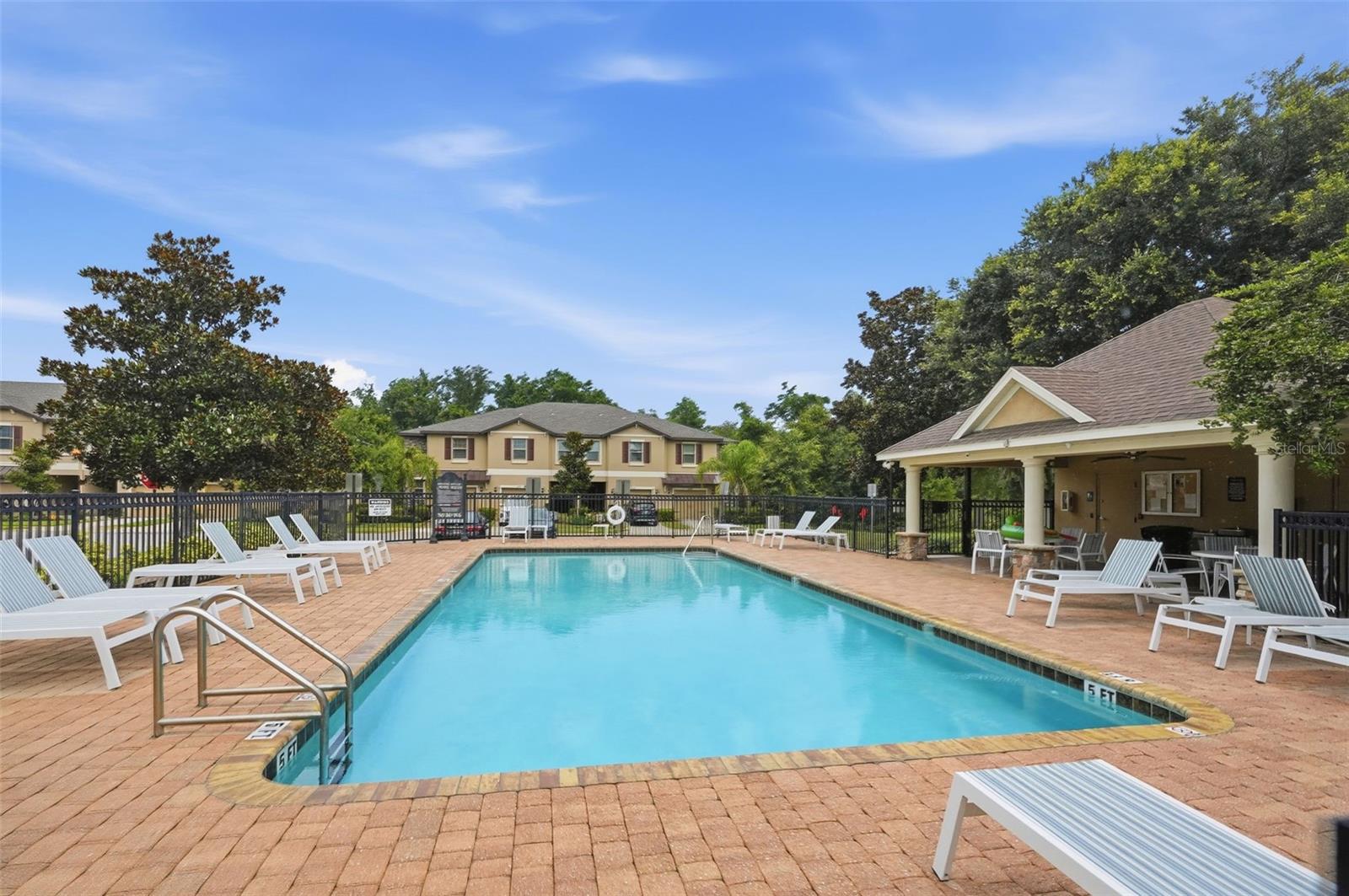 VENTANA TWNHMS AT WATERS EDGE - Residential