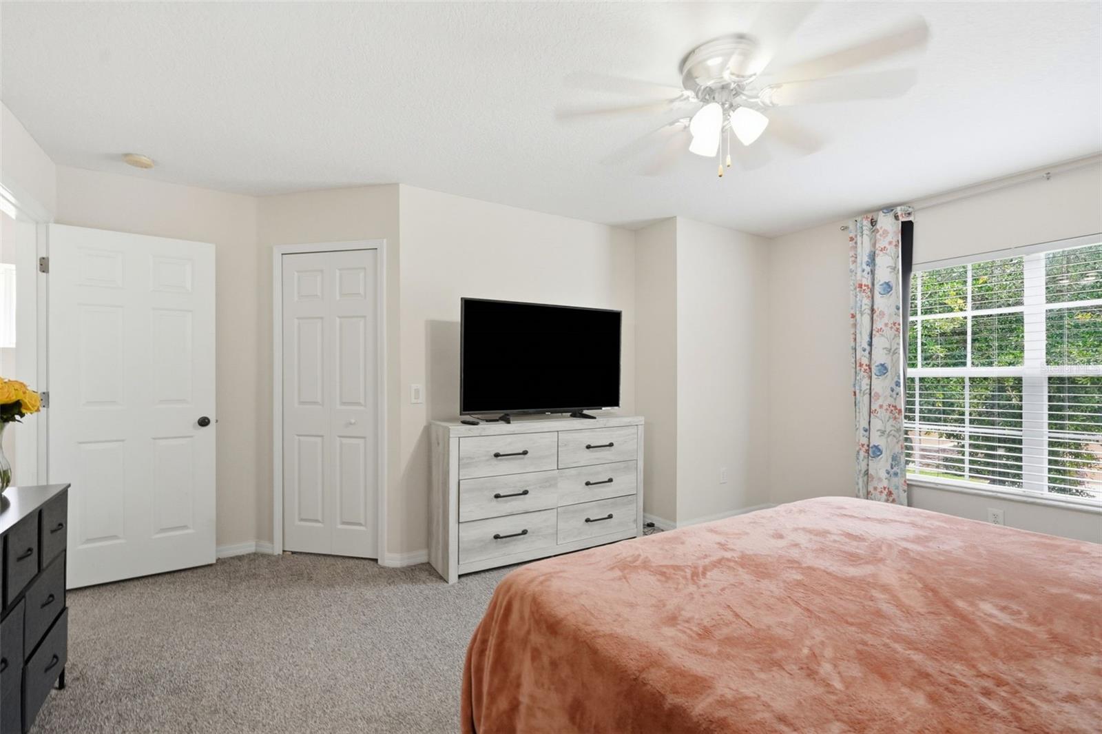 VENTANA TWNHMS AT WATERS EDGE - Residential
