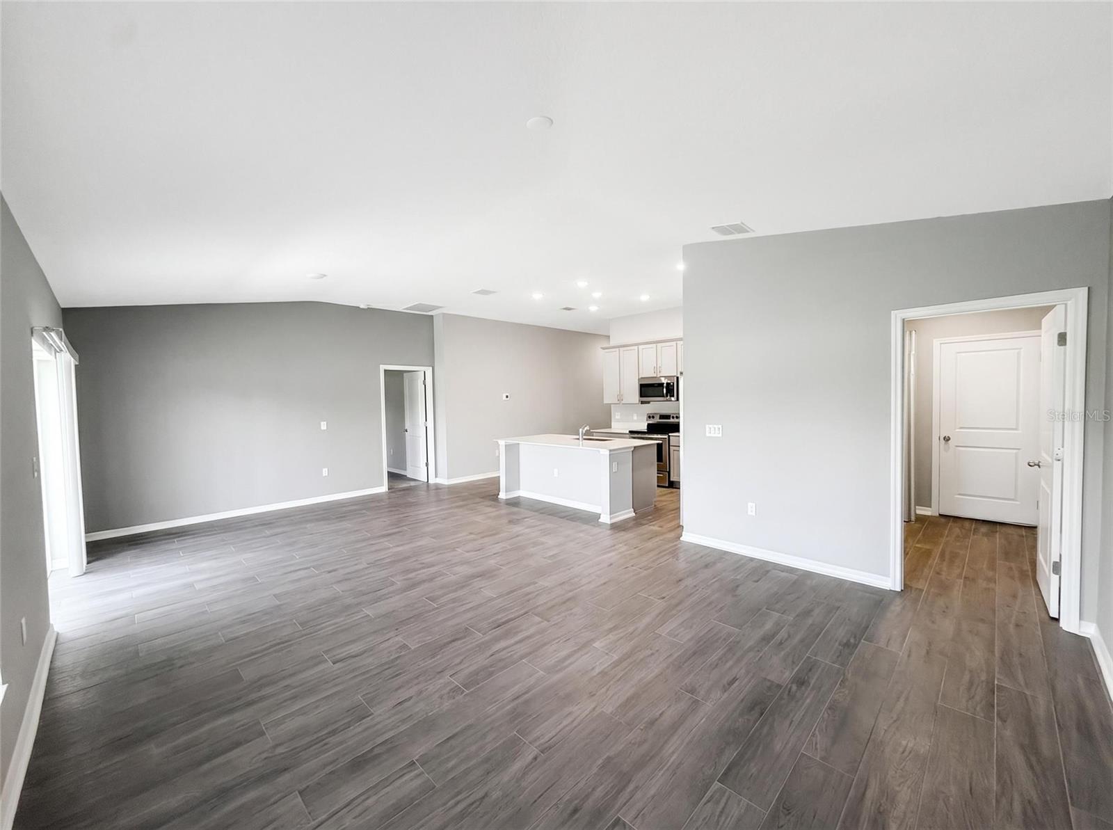 EDGEWATER PRESERVE PH 1 - Residential