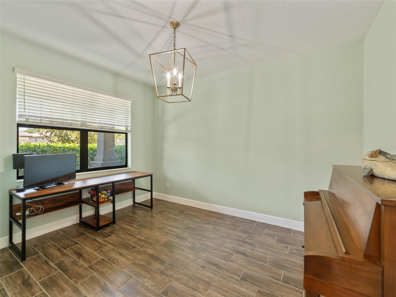 FLORABLU ESTATES - Residential