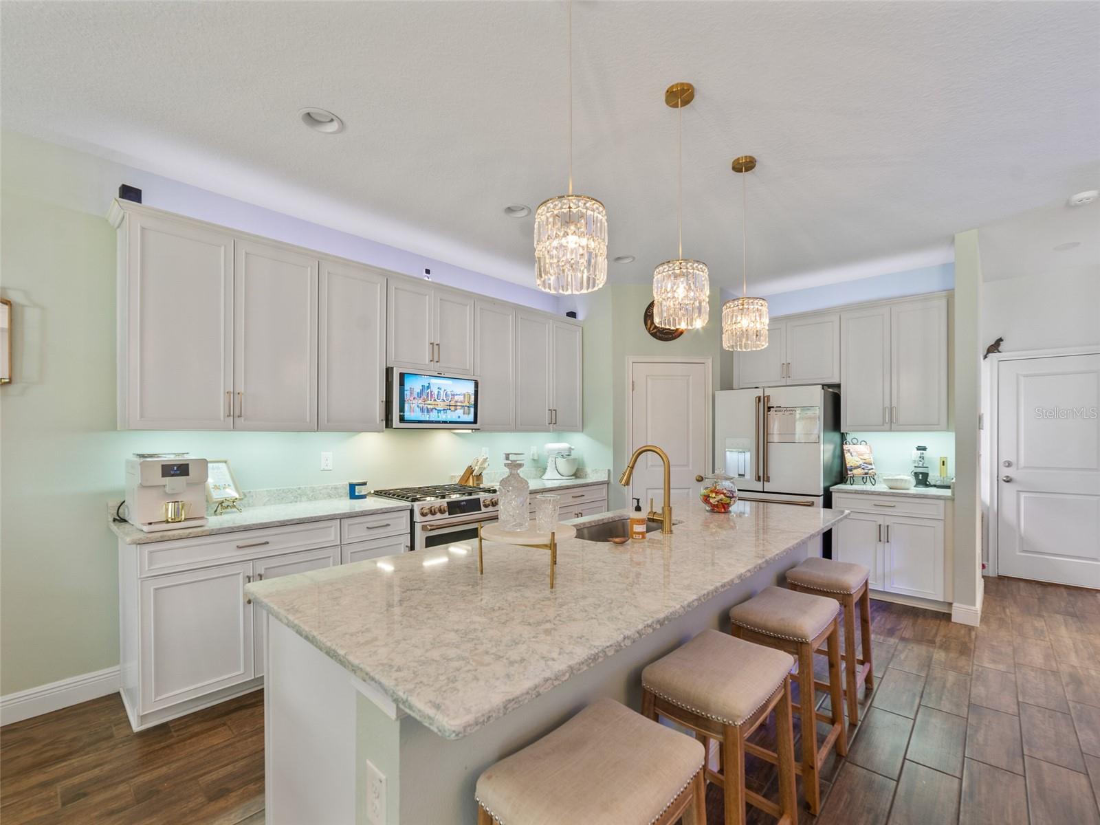 FLORABLU ESTATES - Residential