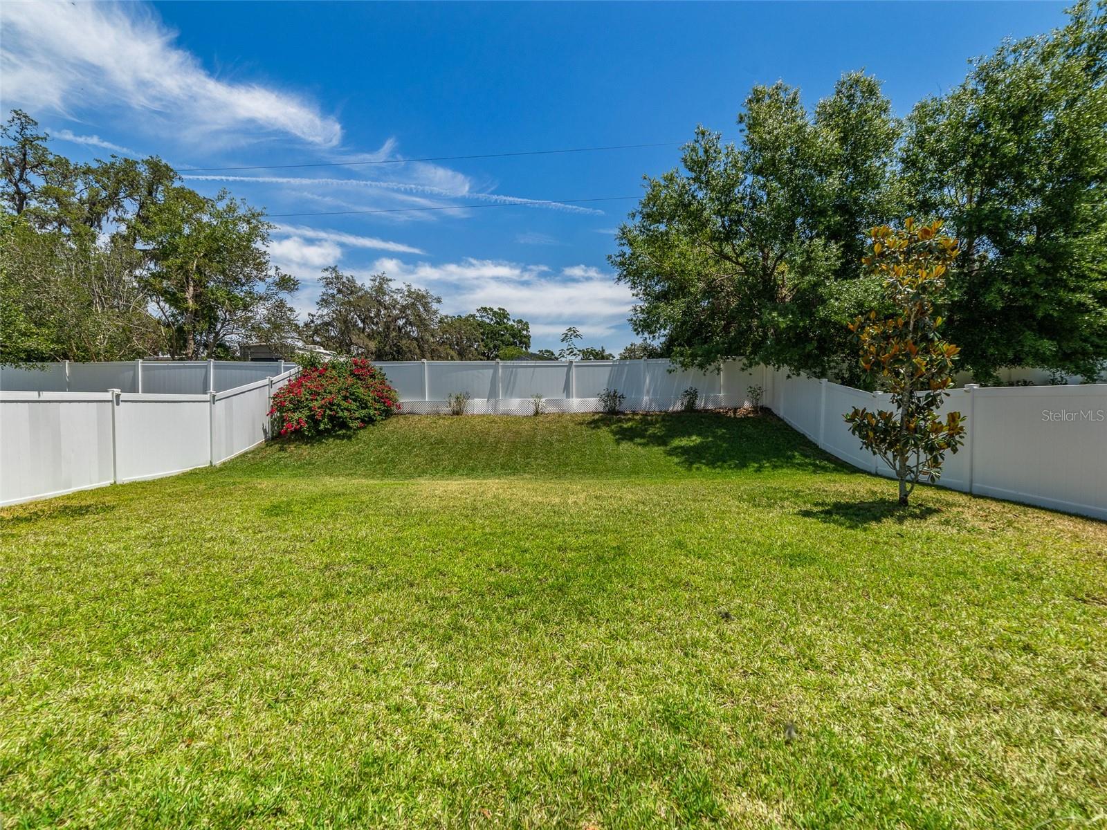FLORABLU ESTATES - Residential