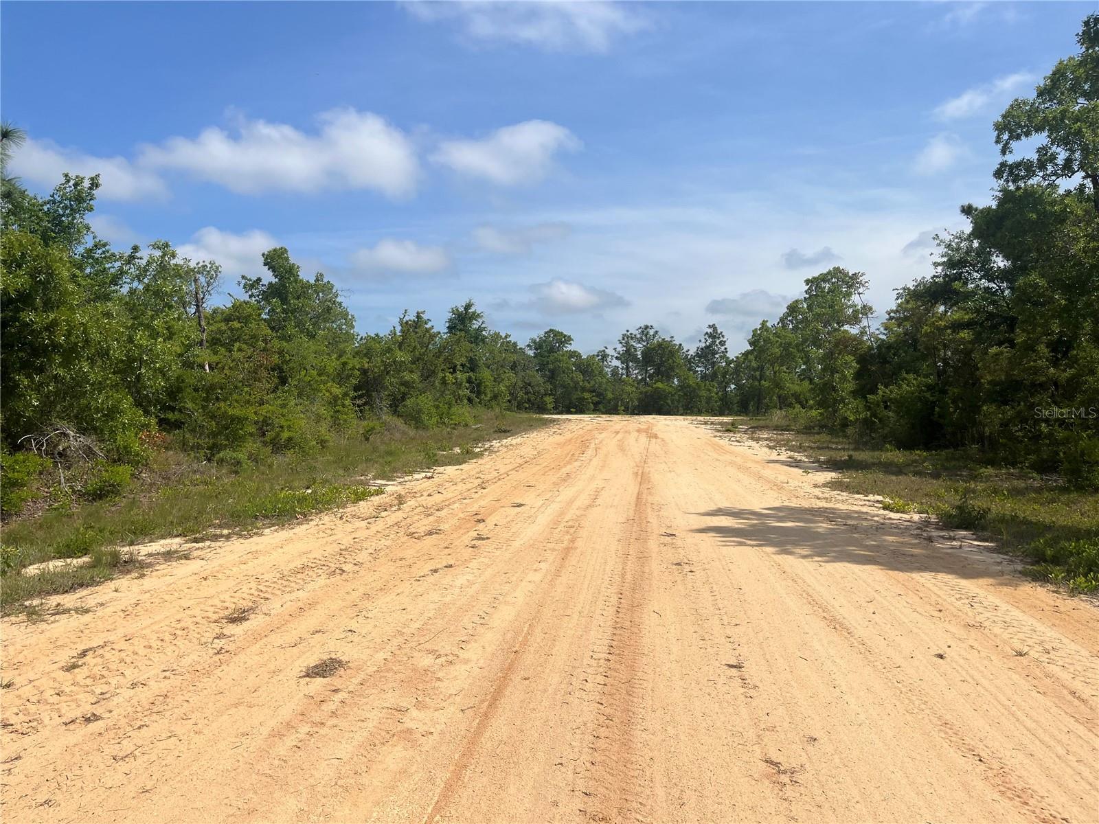 COMPASS LAKE HILLS - Land