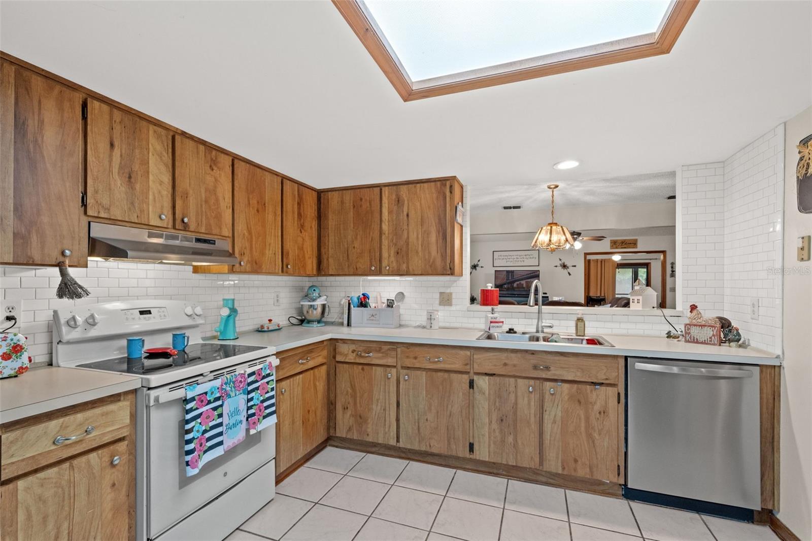 WHISP OAKS ESTATE PH 4-L - Residential