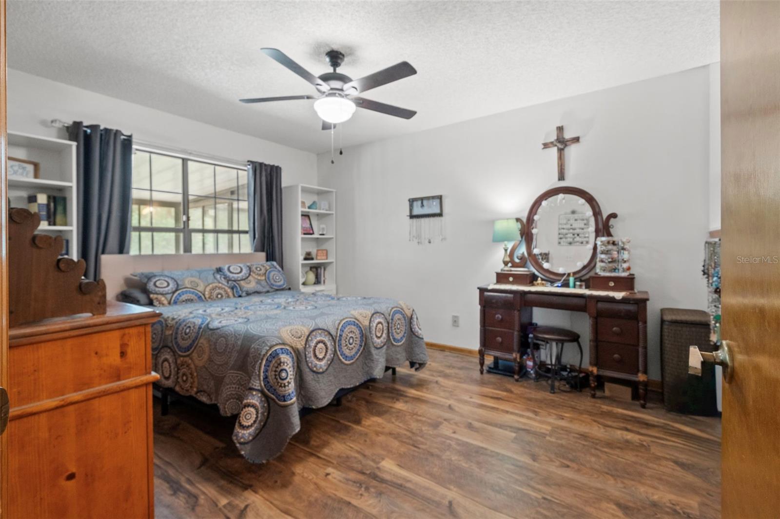 WHISP OAKS ESTATE PH 4-L - Residential