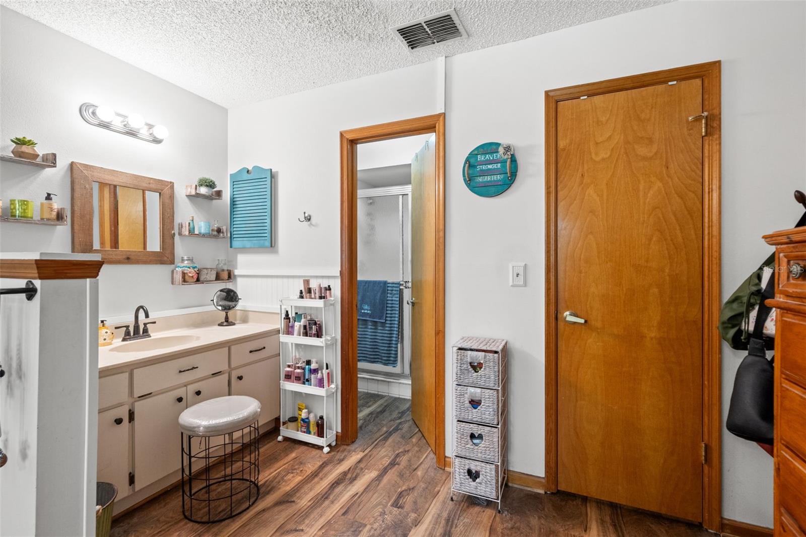 WHISP OAKS ESTATE PH 4-L - Residential