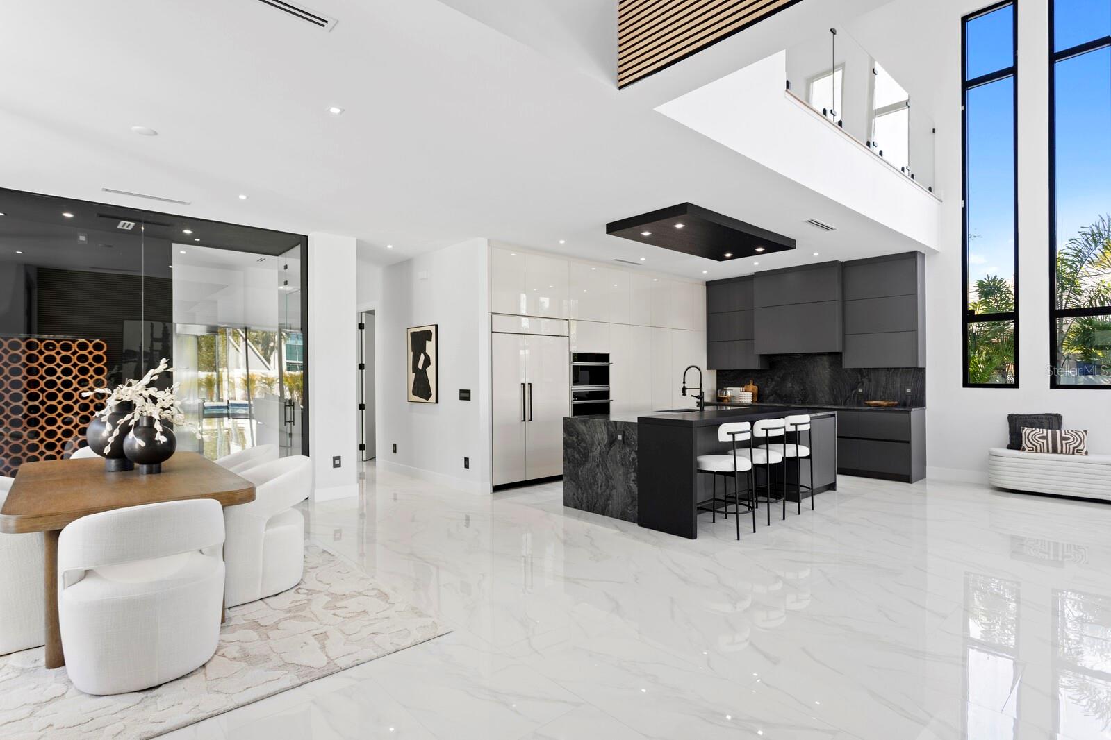 LA LINDA TERRACE - Residential