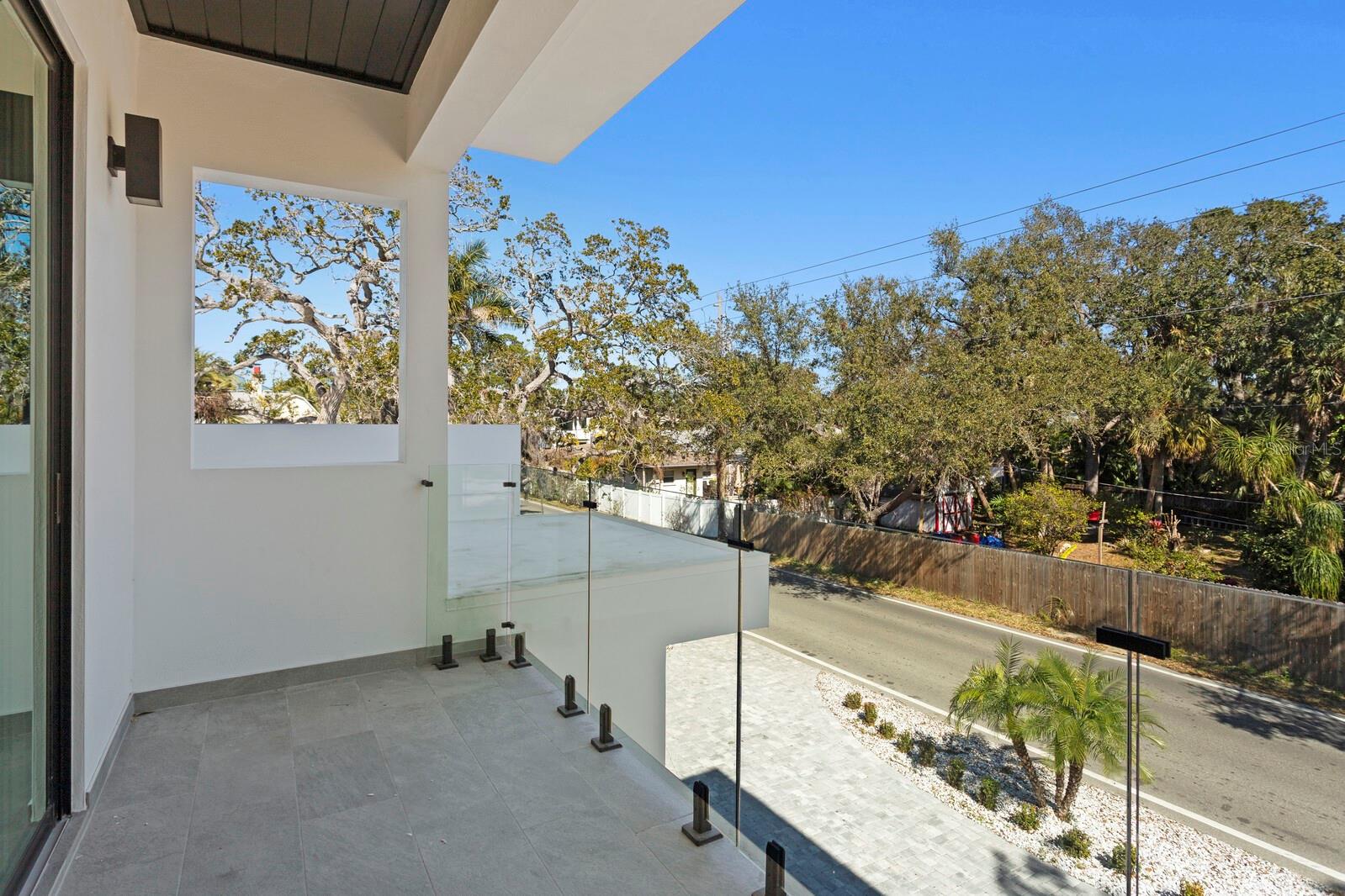 LA LINDA TERRACE - Residential