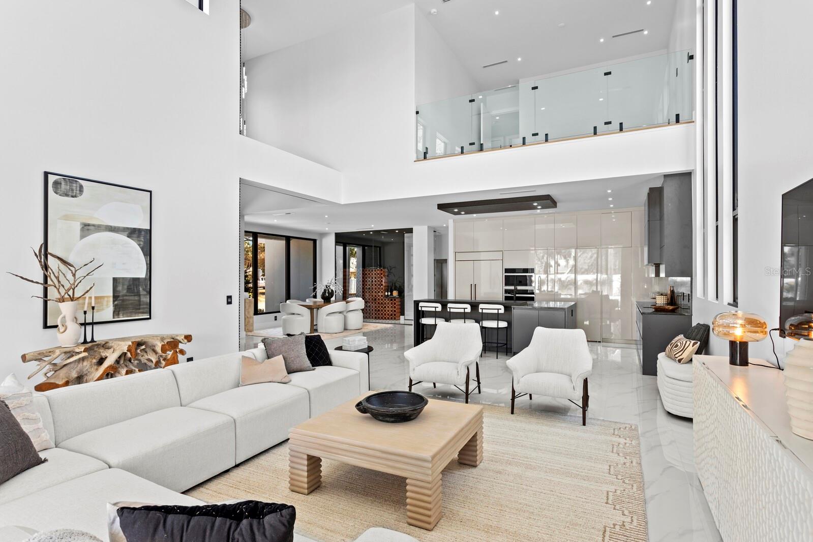 LA LINDA TERRACE - Residential