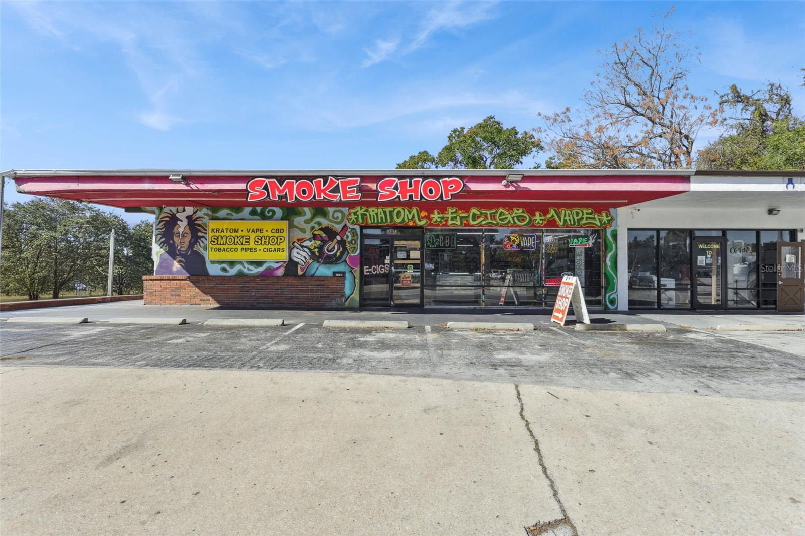 LEESBURG - Commercial Sale