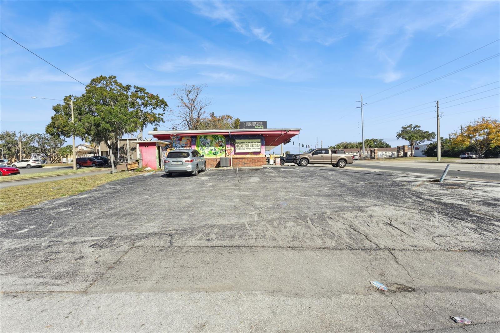 LEESBURG - Commercial Sale