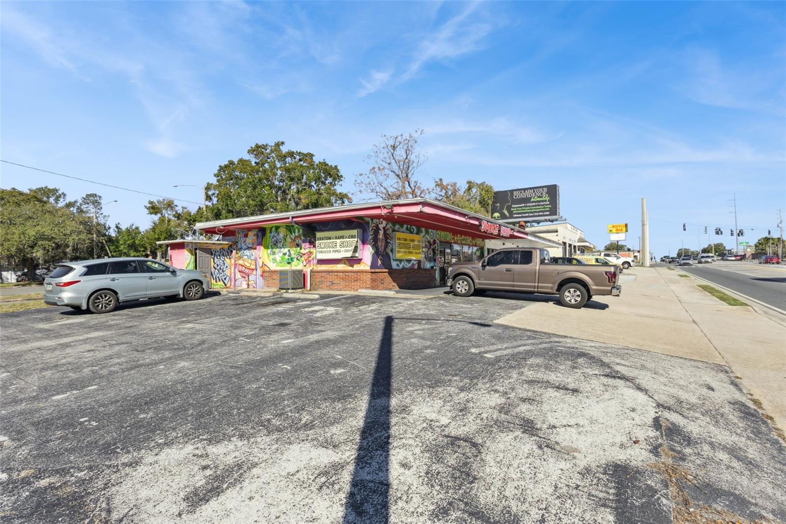 LEESBURG - Commercial Sale
