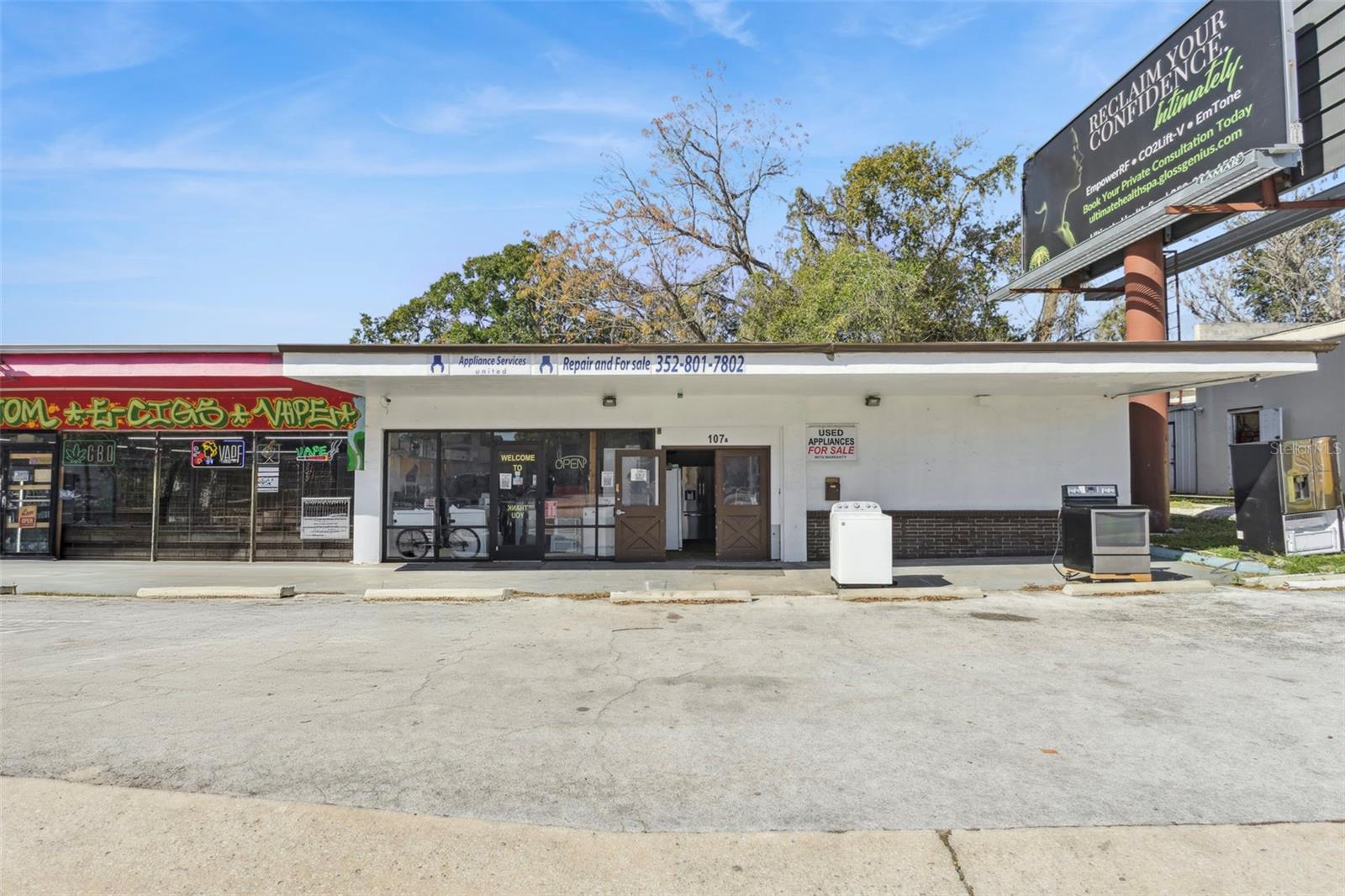 LEESBURG - Commercial Sale