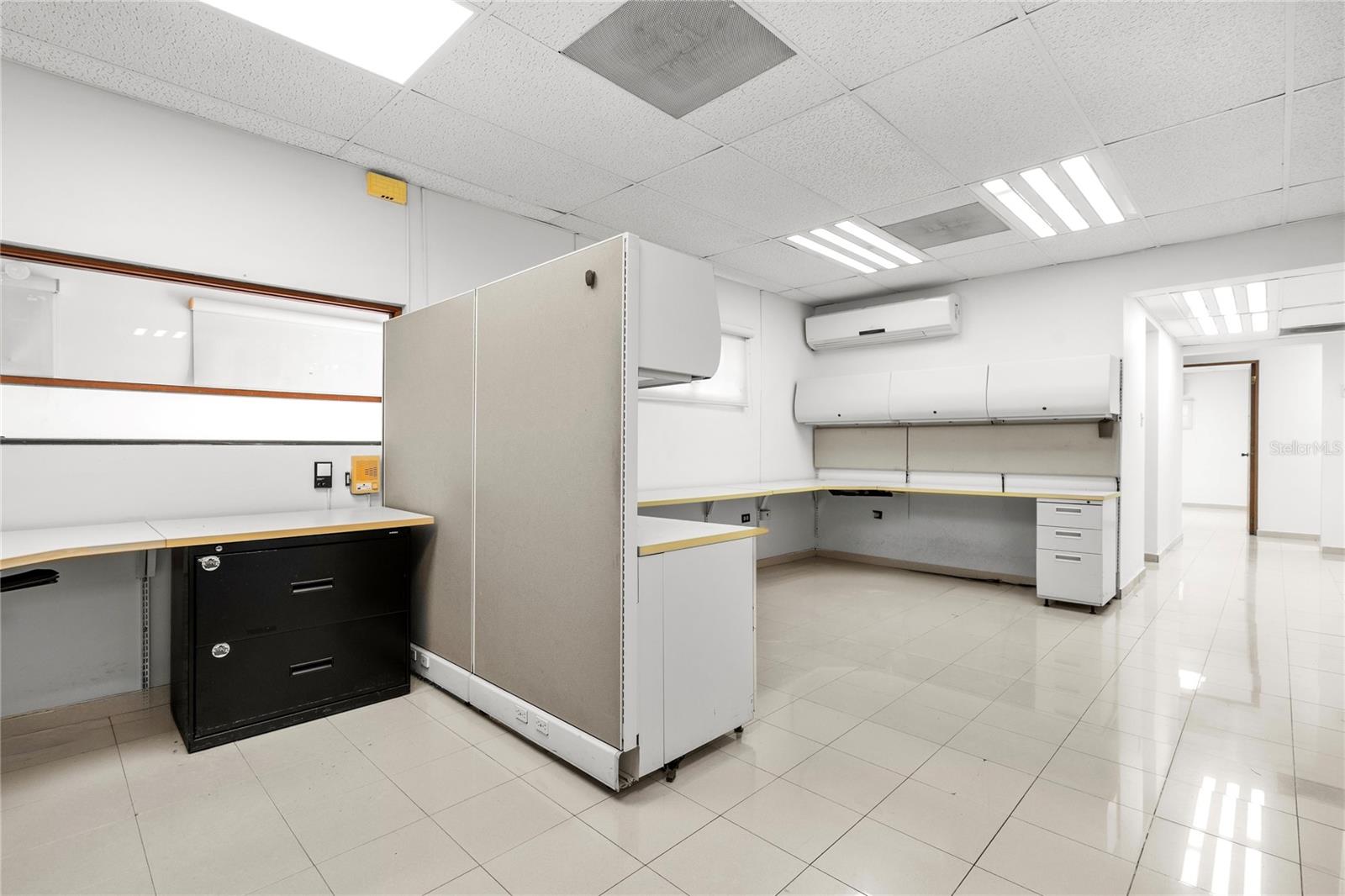 HATO REY - Commercial Lease
