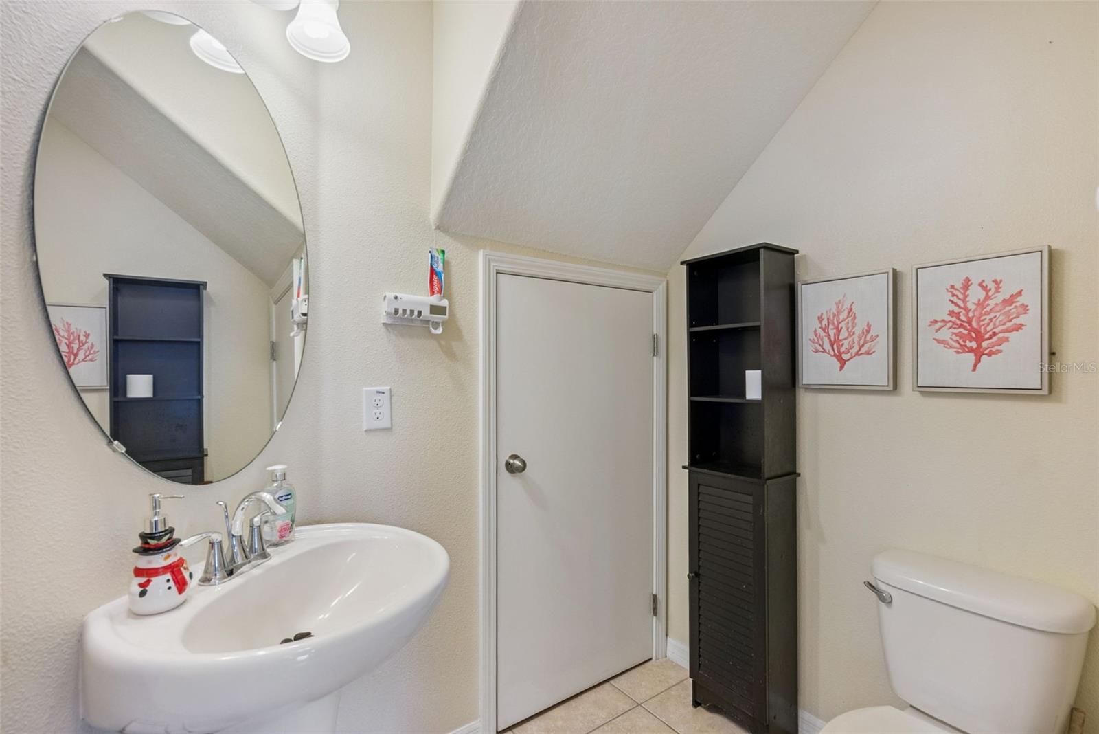 AMBERLEE TWNHMS - Residential