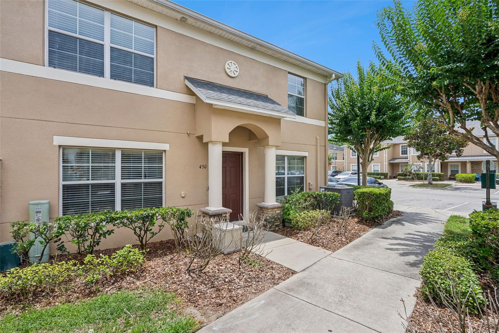 AMBERLEE TWNHMS - Residential