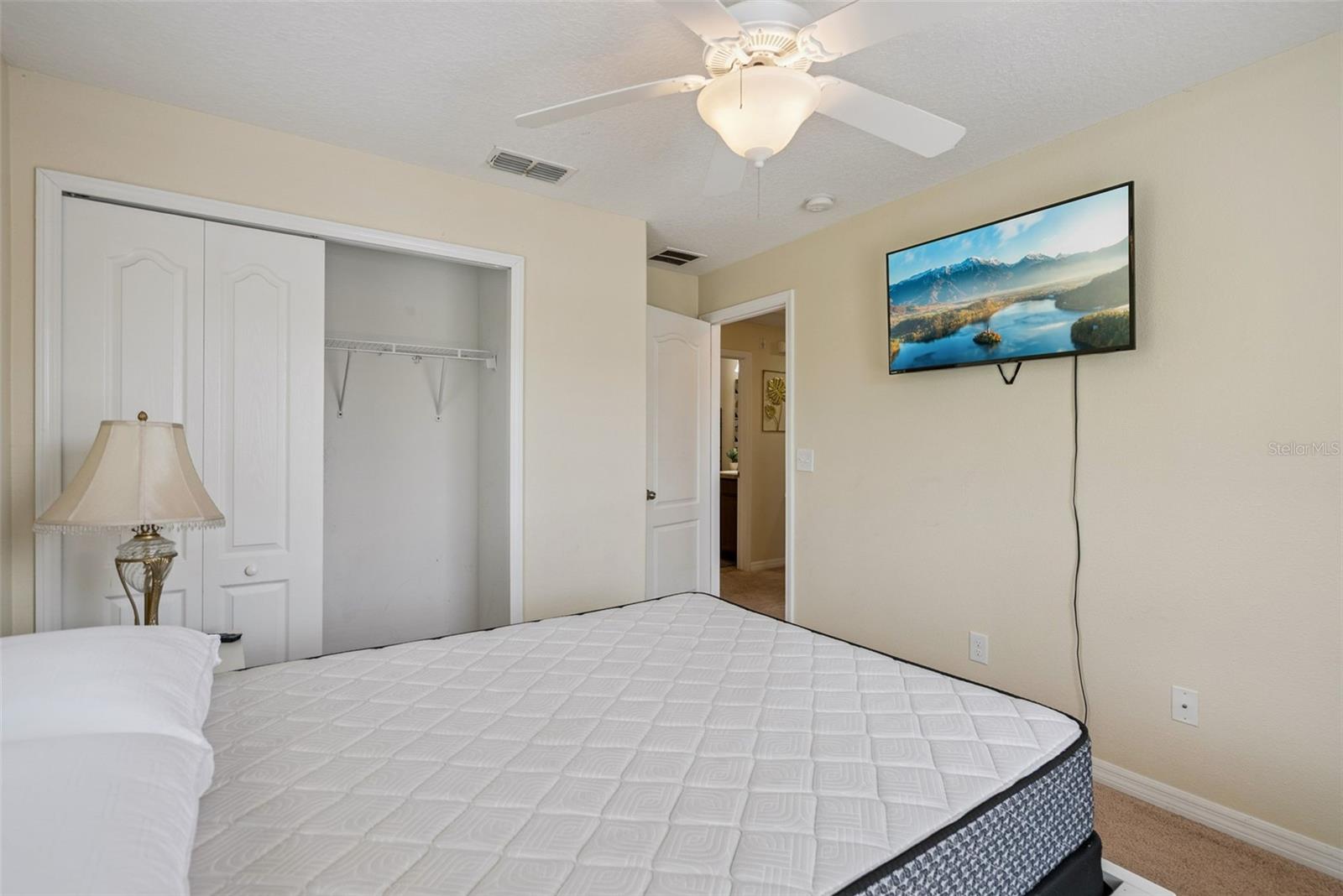 AMBERLEE TWNHMS - Residential
