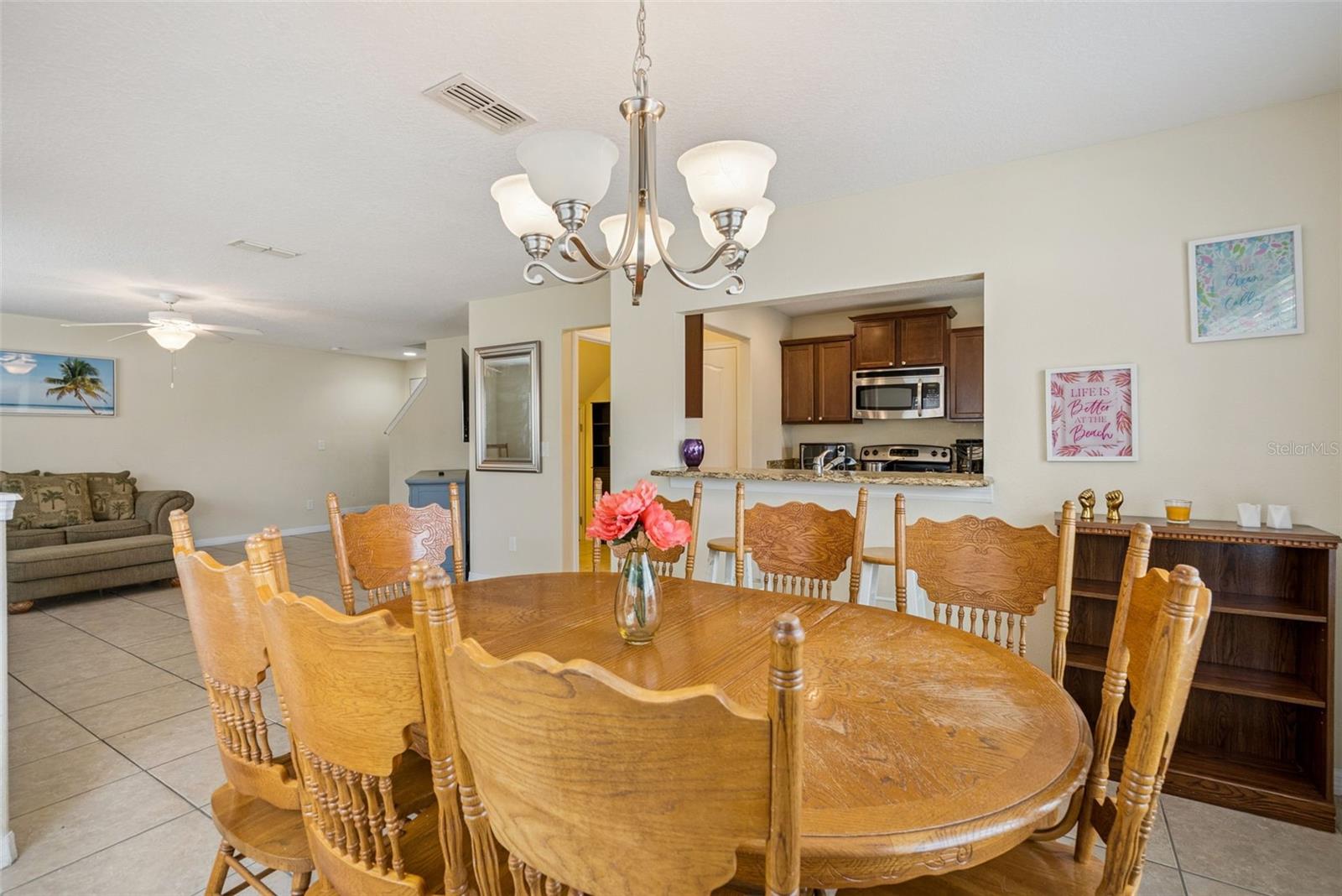 AMBERLEE TWNHMS - Residential
