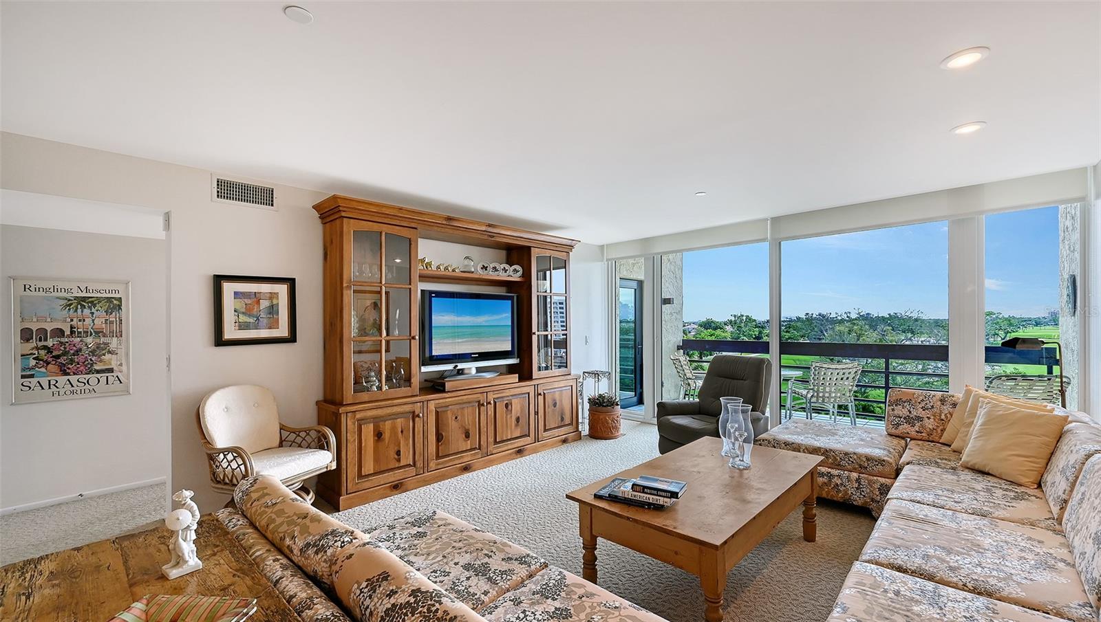 BEACHPLACE III - Residential