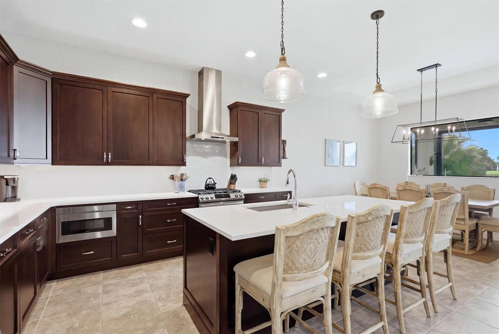 SANDHILL LAKE - Residential