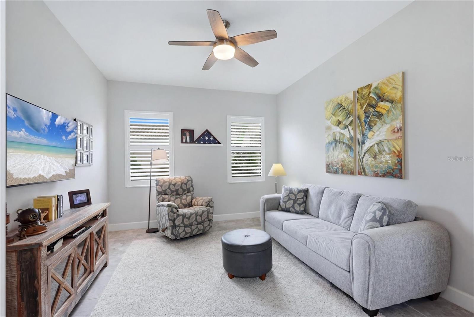 SANDHILL LAKE - Residential