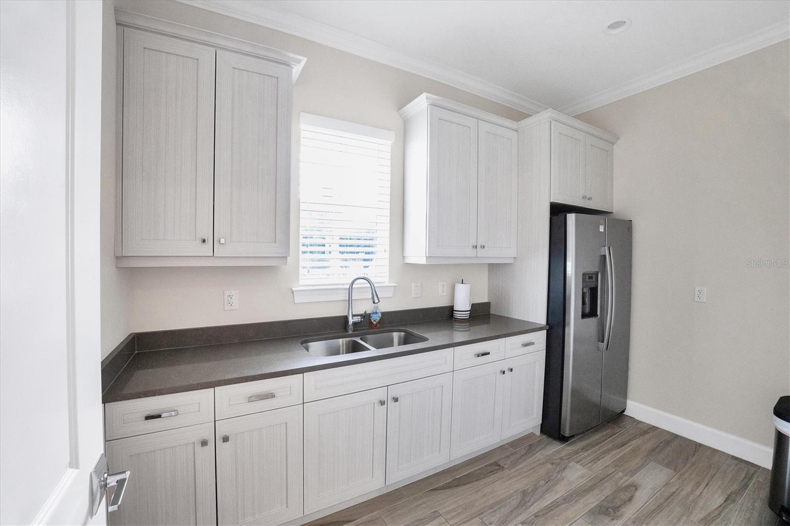 SANDHILL LAKE - Residential