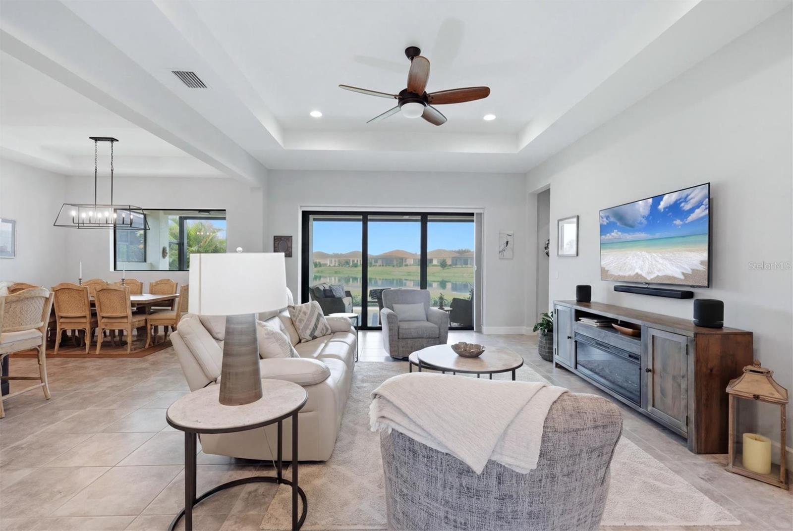 SANDHILL LAKE - Residential