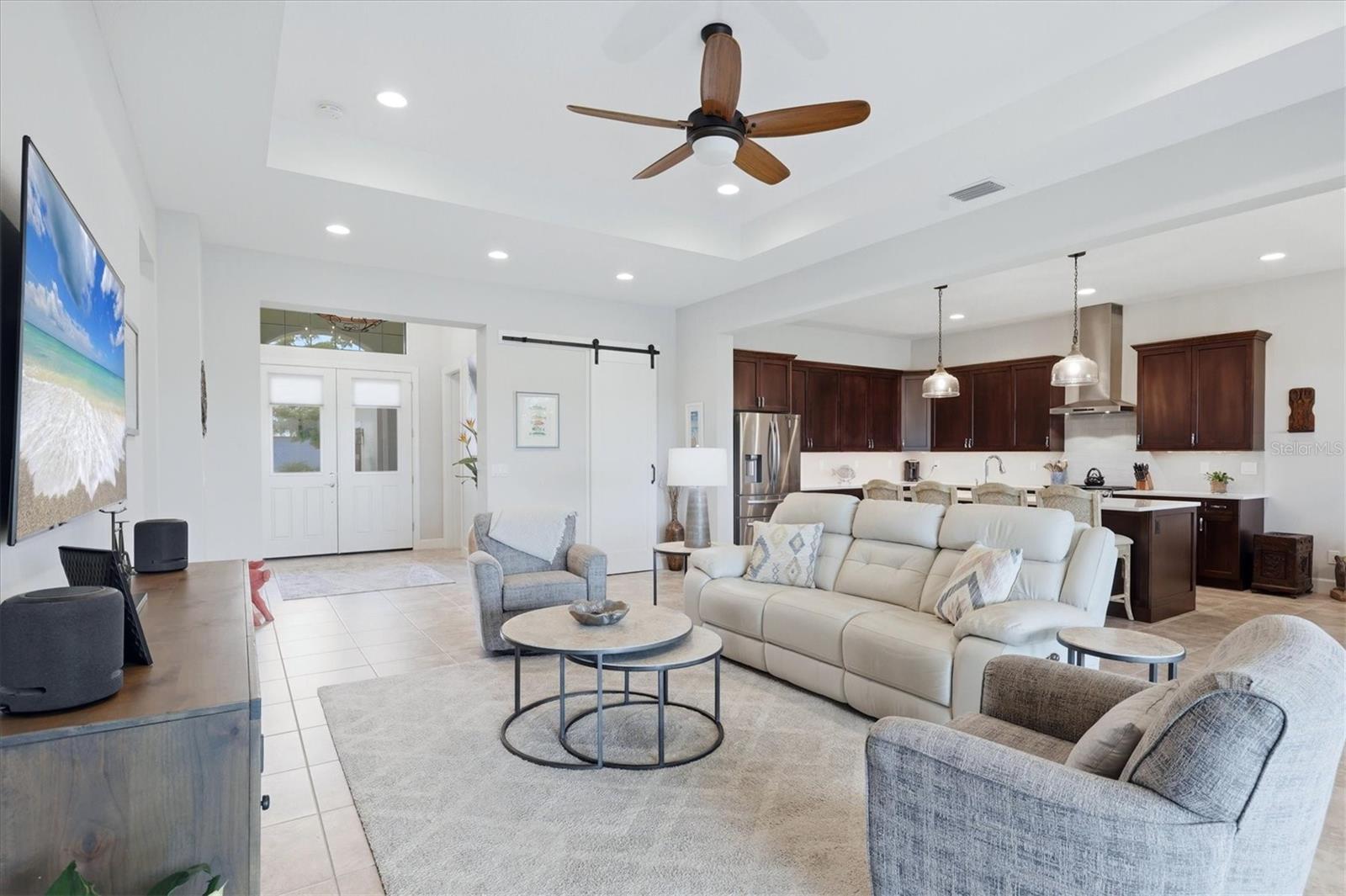 SANDHILL LAKE - Residential