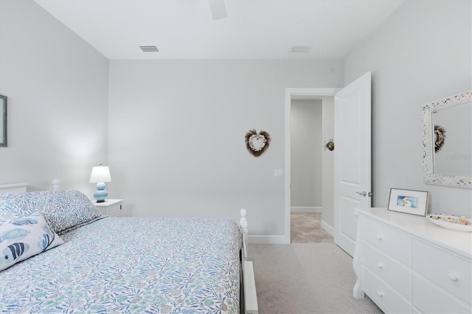 SANDHILL LAKE - Residential
