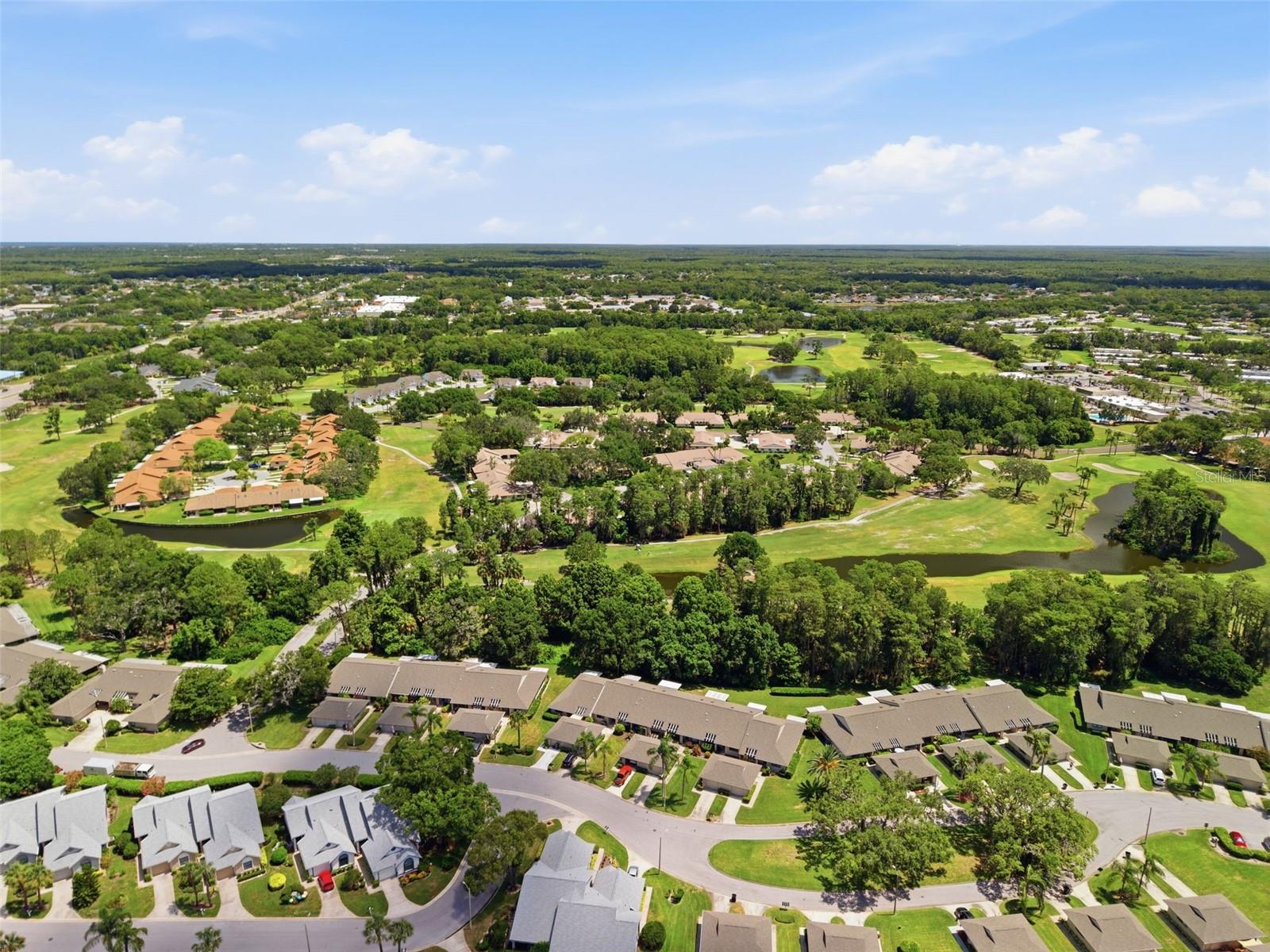 GOLF VIEW VILLAS CONDO 05 - Residential