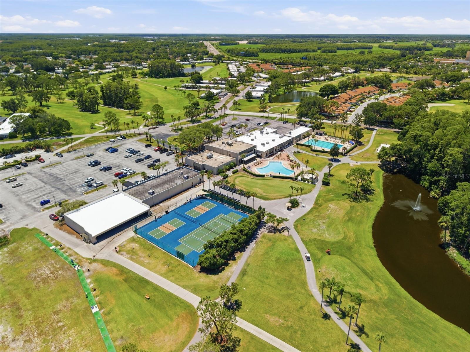 GOLF VIEW VILLAS CONDO 05 - Residential