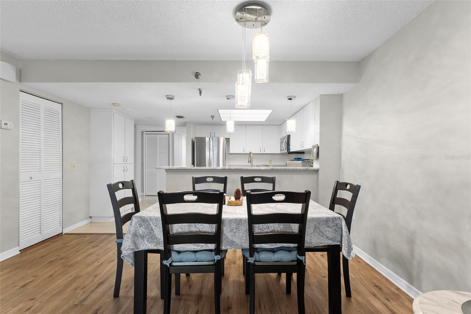 GULF ISLAND RESIDENCE & RACQUET CLUB - Residential