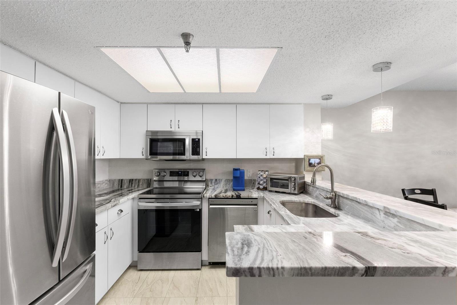 GULF ISLAND RESIDENCE & RACQUET CLUB - Residential