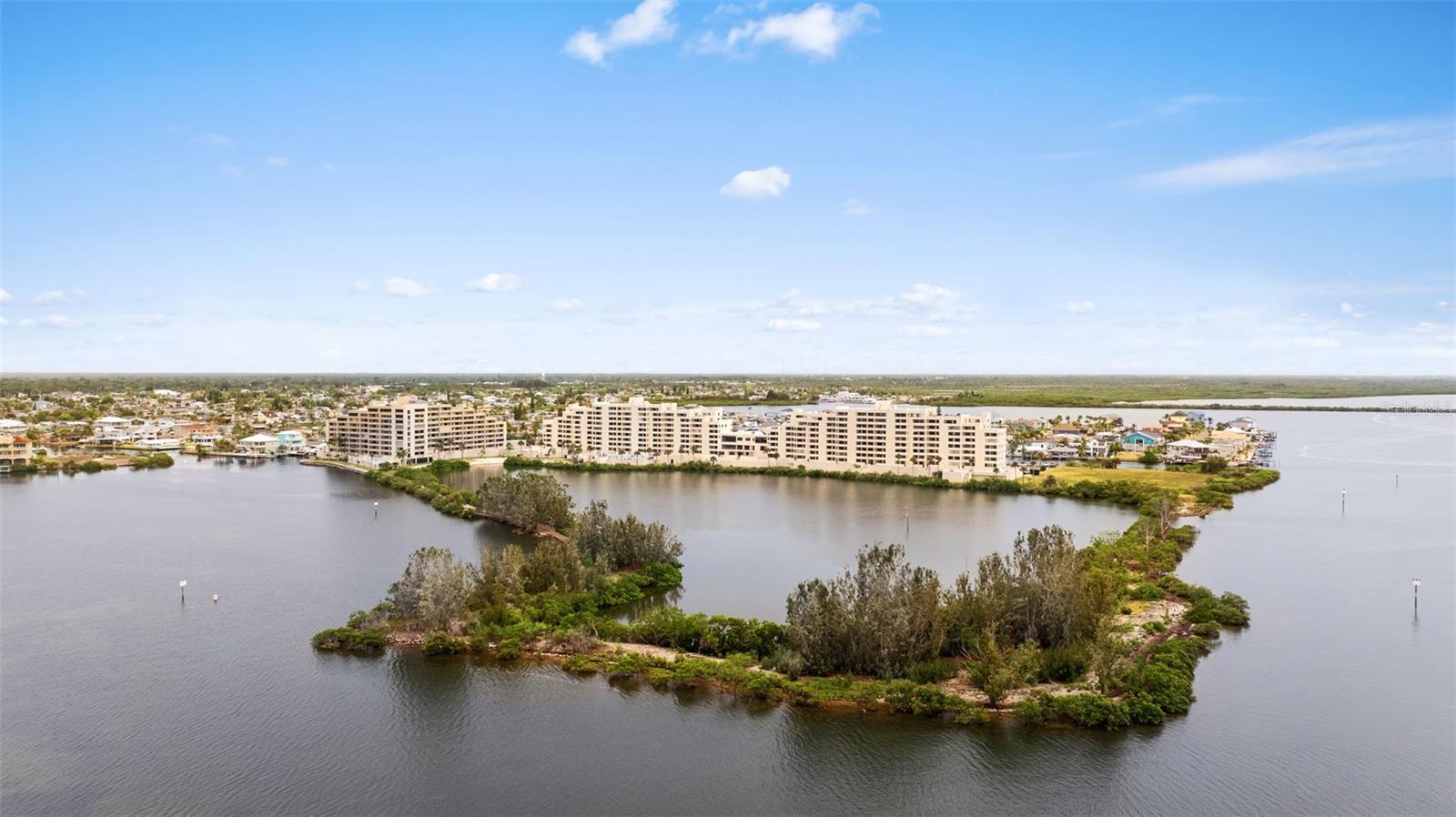 GULF ISLAND RESIDENCE & RACQUET CLUB - Residential