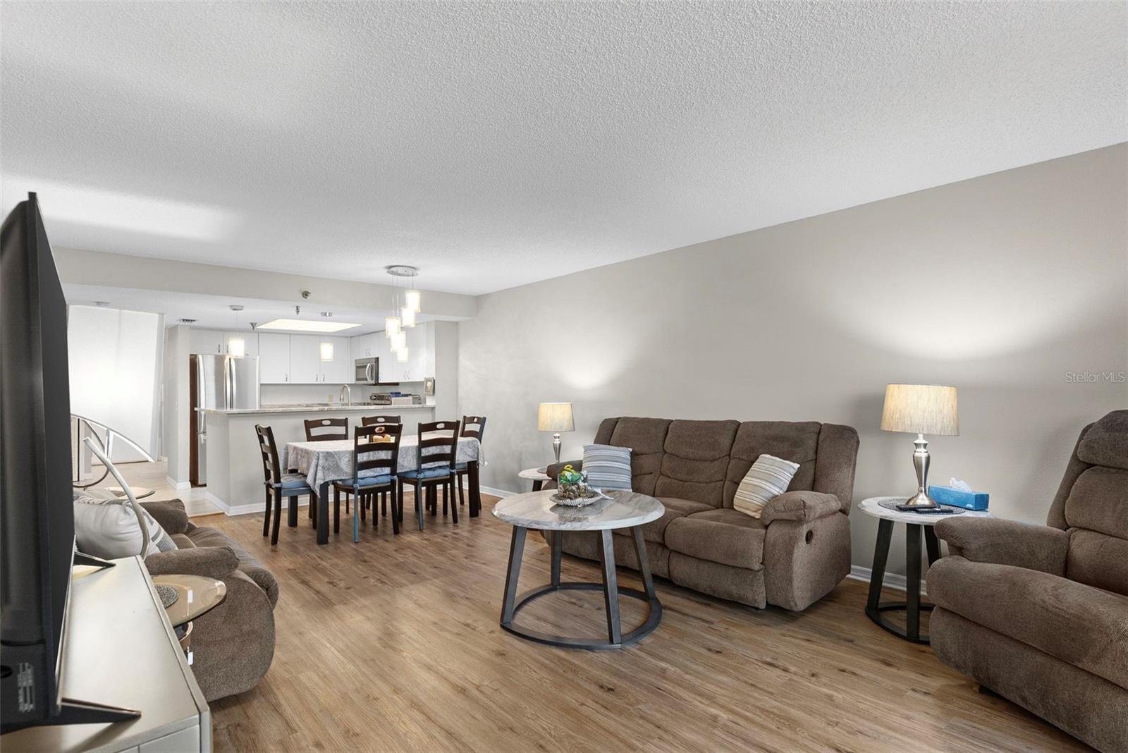 GULF ISLAND RESIDENCE & RACQUET CLUB - Residential