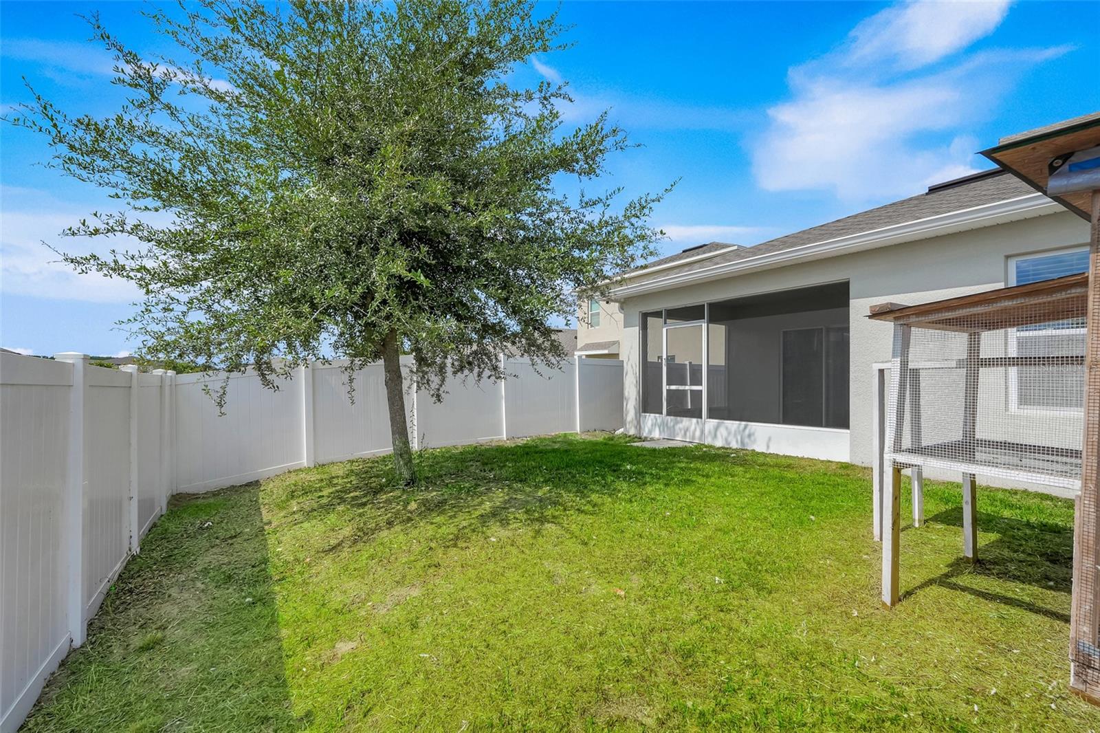 LAKE DENHAM ESTATES - Residential Lease