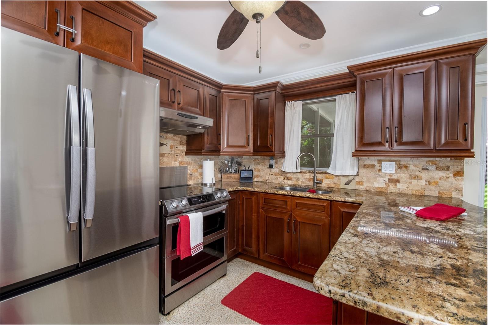 PLEASANT GROVE PARK - Residential