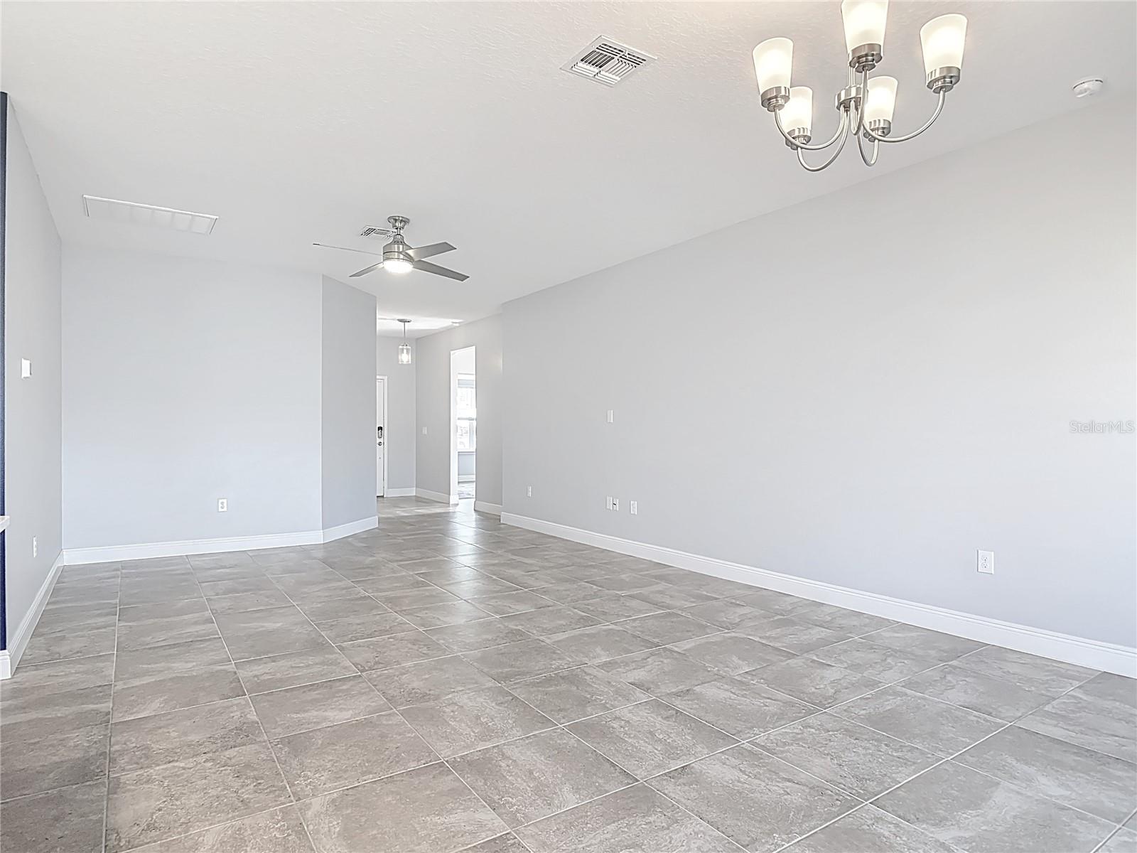 WESTPORT RESERVE PH 3 - Residential Lease