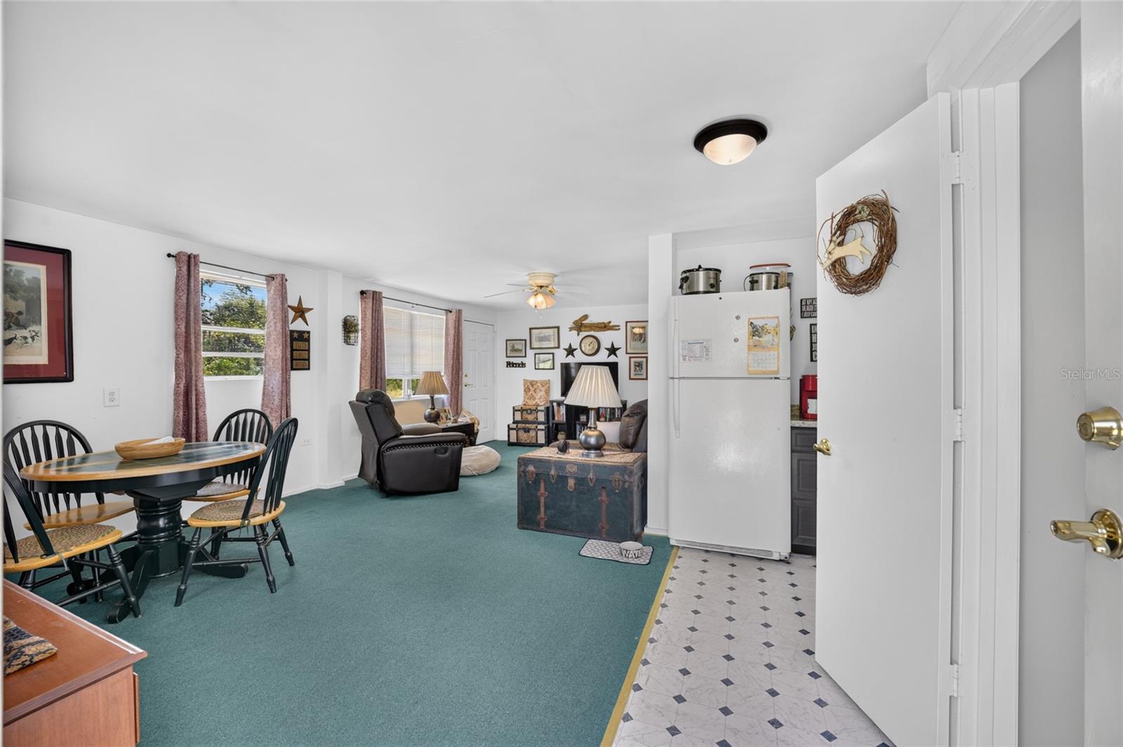 WHISPERING PINES UN 2 - Residential