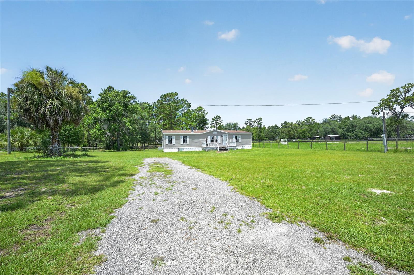 WHISPERING PINES UN 2 - Residential