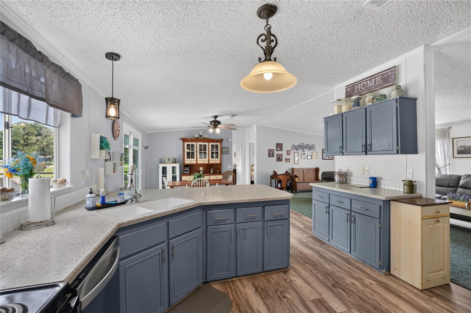 WHISPERING PINES UN 2 - Residential