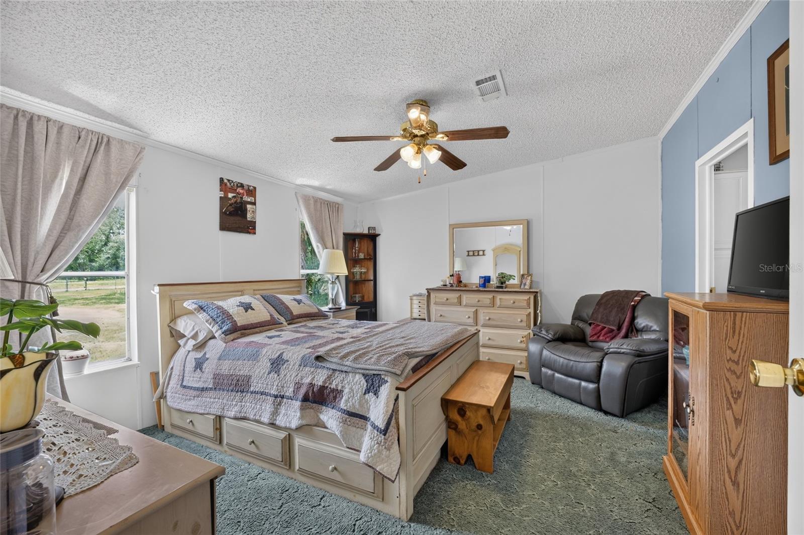 WHISPERING PINES UN 2 - Residential