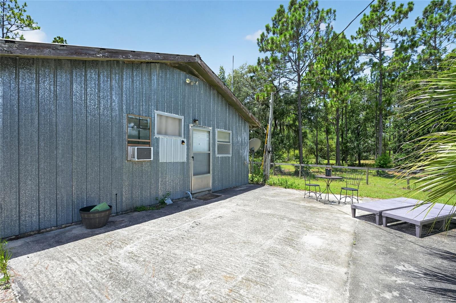 WHISPERING PINES UN 2 - Residential