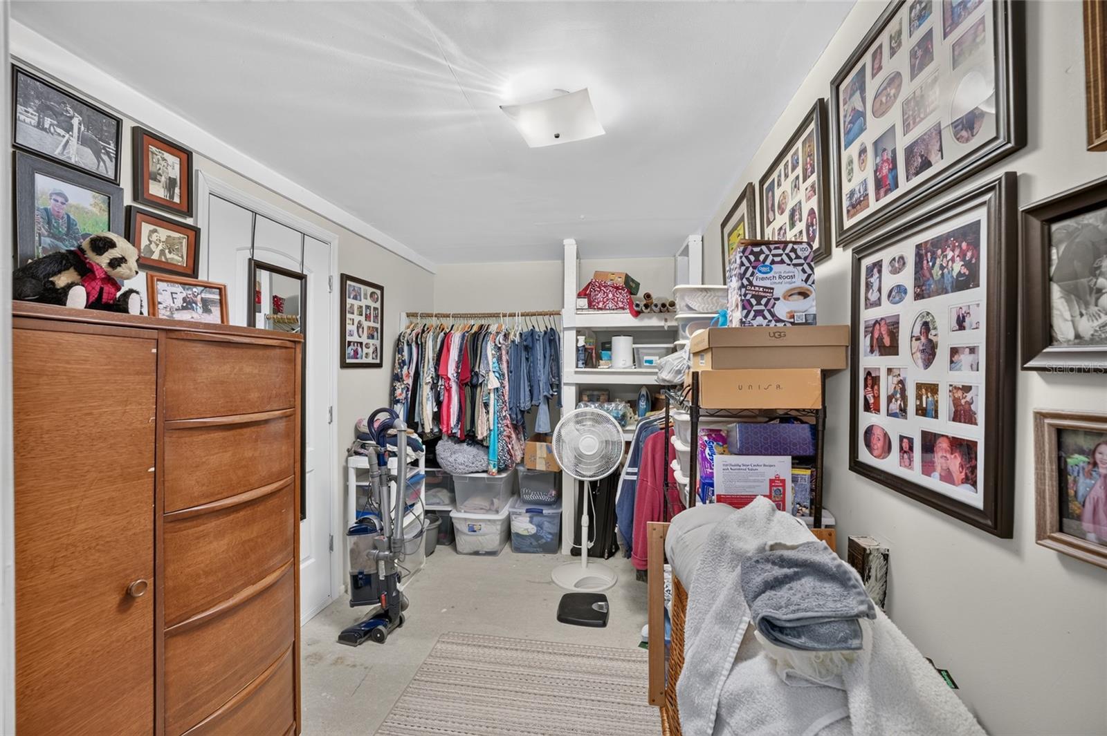 WHISPERING PINES UN 2 - Residential