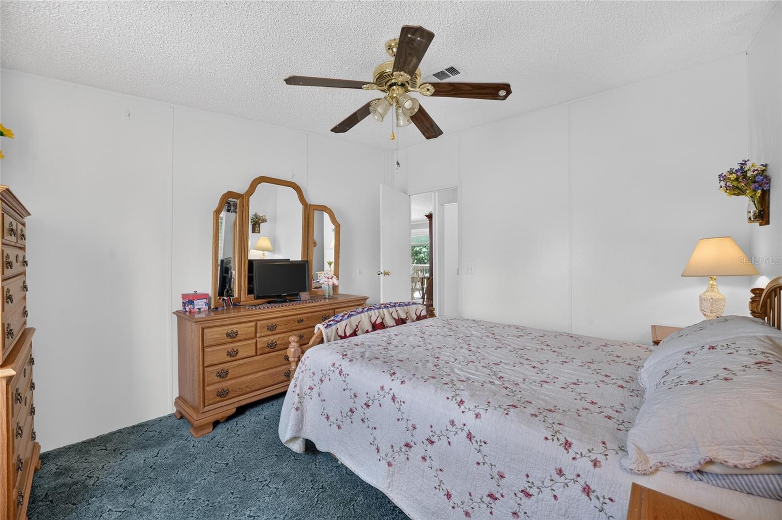 WHISPERING PINES UN 2 - Residential